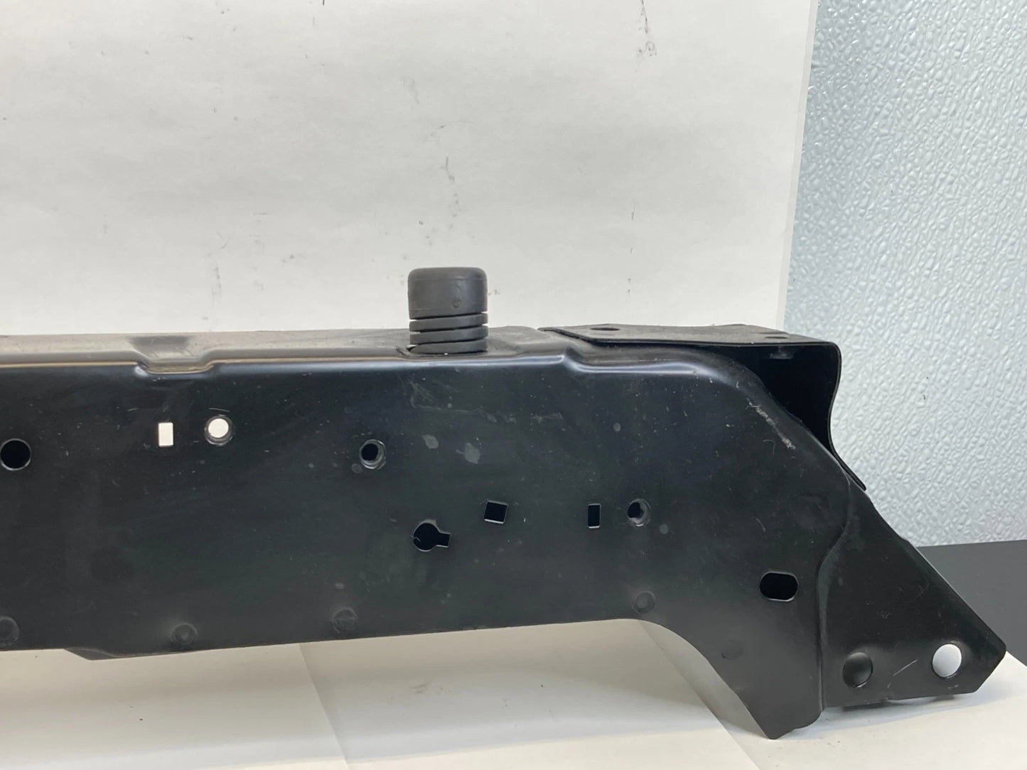 2014-2019 KIA SOUL UPPER TIE BAR RADIATOR CORE SUPPORT OEM