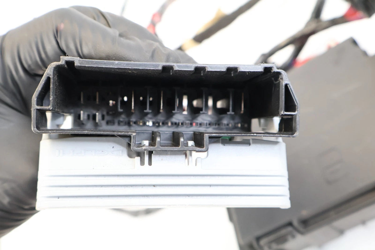 2016-2018 CHEVROLET CRUZE 1.4 POWER DISTRIBUTION FUSE RELAY BOX 39023242 OEM