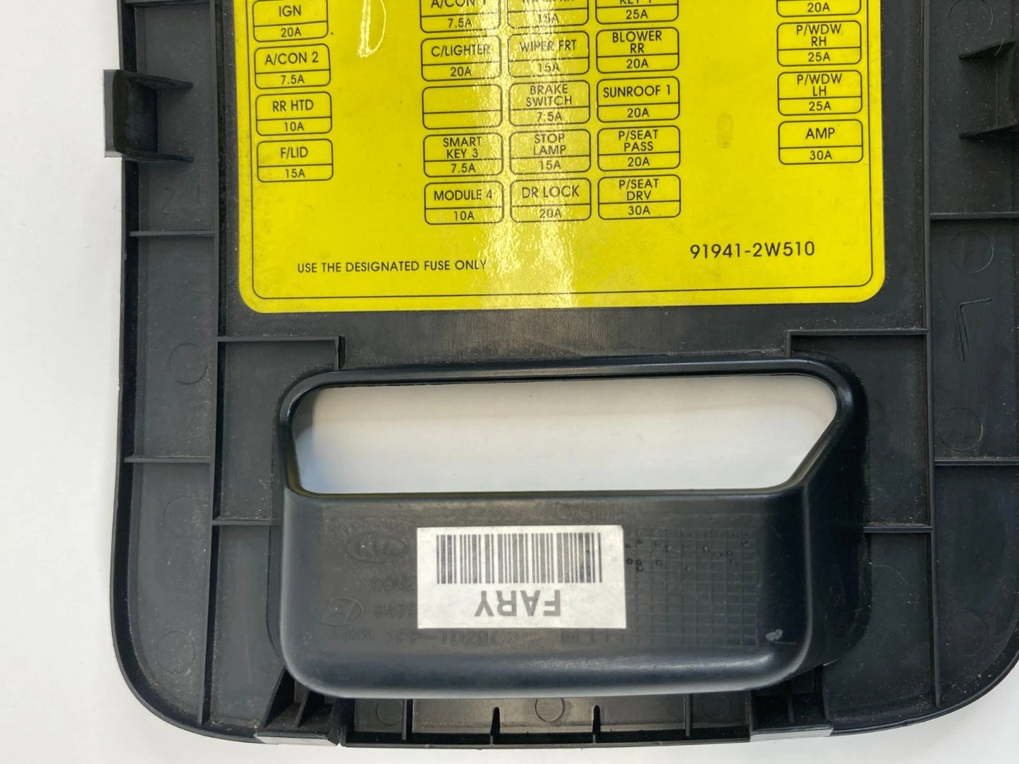 2013-2016 HYUNDAI SANTA FE DASH LOWER FUSE BOX DOOR LID TRIM COVER 91941-2W510