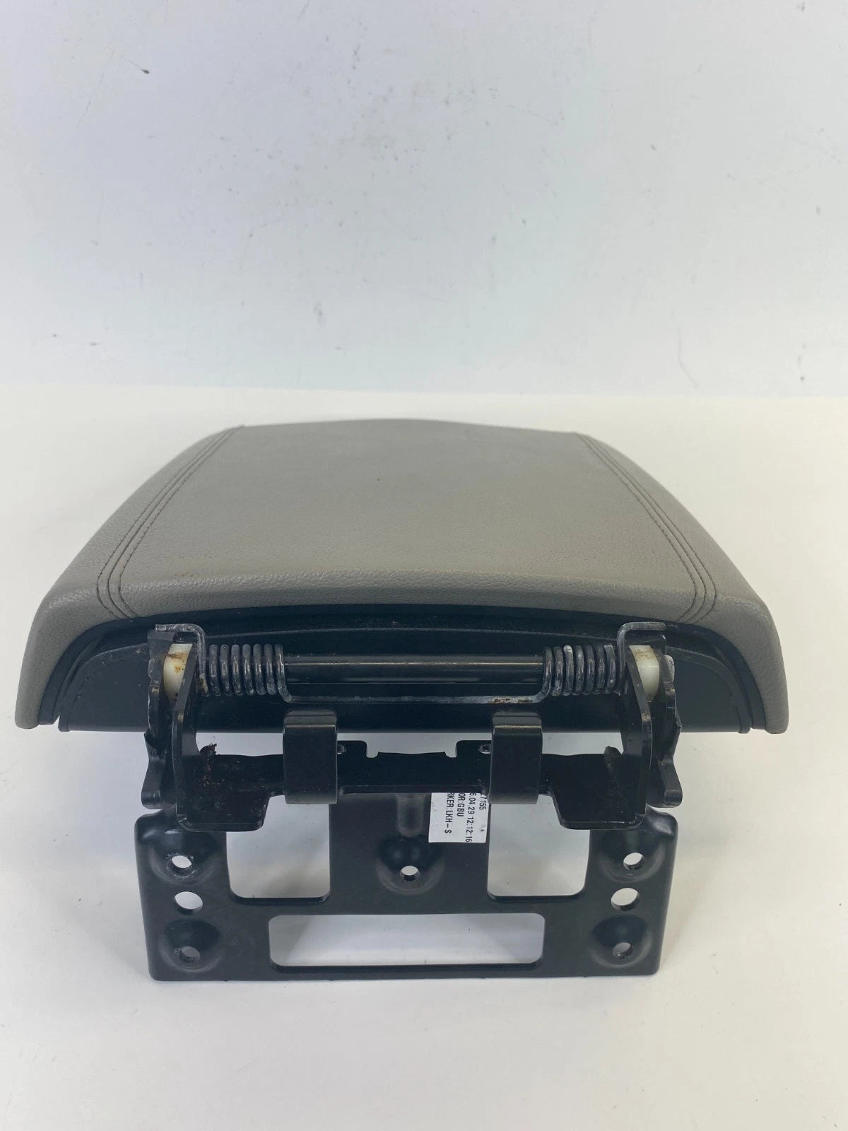 2015-2018 KIA SEDONA CENTER CONSOLE ARMREST ARM REST COMPARTMENT OEM