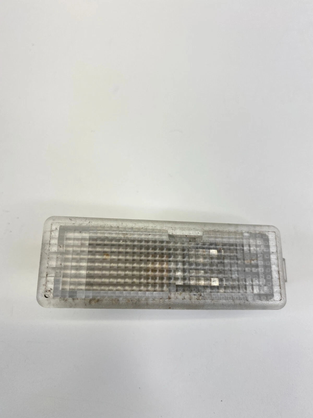 2006 BMW 330I FRONT LEFT INTERIOR DOOR COURTESY LIGHT LAMP 63-31-6-962-688 OEM