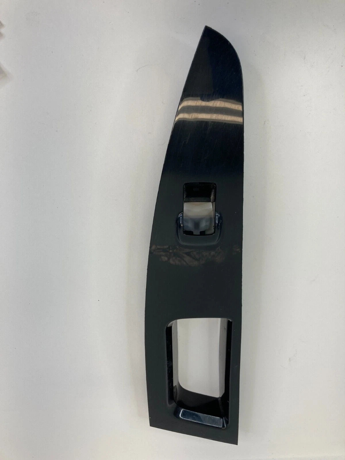 2013-2016 FORD FUSION REAR LEFT DOOR WINDOW SWITCH COVER BEZEL OEM DS73-14A568-B