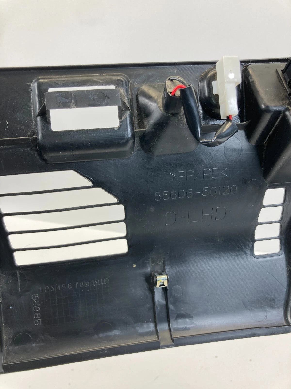 04-06 LEXUS LS430 LEFT DRIVER SIDE LOWER DASH TRIM COVER PANEL 55606-50120 OEM