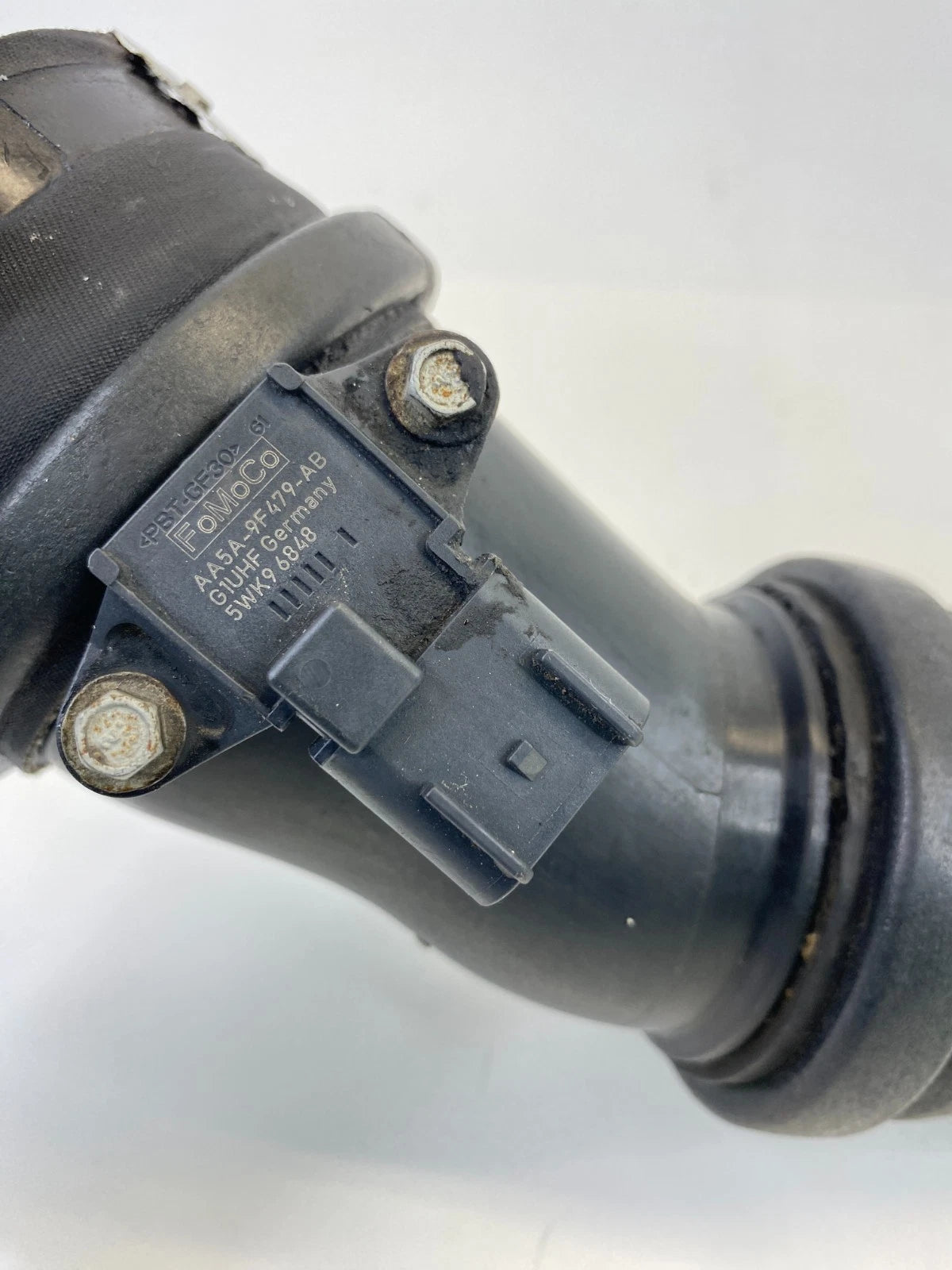 2010-2019 FORD TAURUS 3.5L A/T INTERCOOLER AIR INTAKE HOSE AA53-6F073-AF OEM