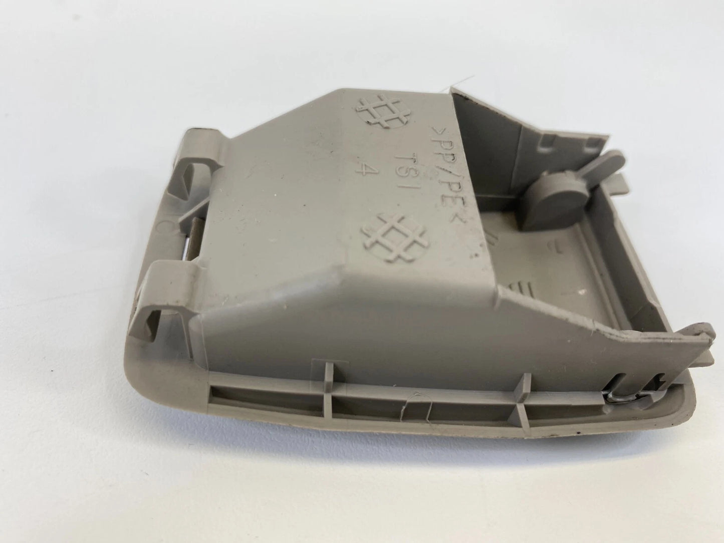 02 03 04 05 06 TOYOTA CAMRY BACK REAR SEAT CHILD ANCHOR CAP COVER ASSY OEM
