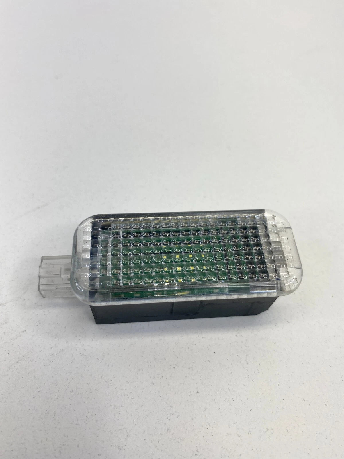 2006-2018 Audi A6 2005-2018 A6 Quattro Interior Courtesy Light Lamp 4E0947415