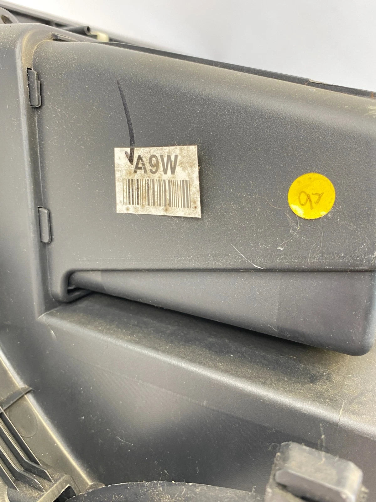 2010 2011 KIA SOUL DASH GLOVE BOX STORAGE COMPARTMENT ASSEMBLY OEM 84531-2K000