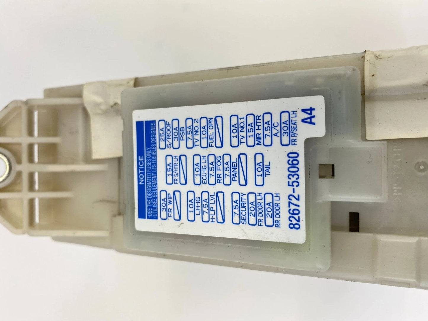 2006-2013 LEXUS IS250 LH LEFT DASH FUSE RELAY JUNCTION BLOCK UNIT OEM 8273053050