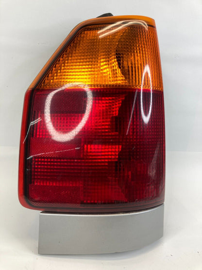 2002-2009 GMC Envoy Rear Left Driver Tail Light Taillight Tail Lamp 15131576