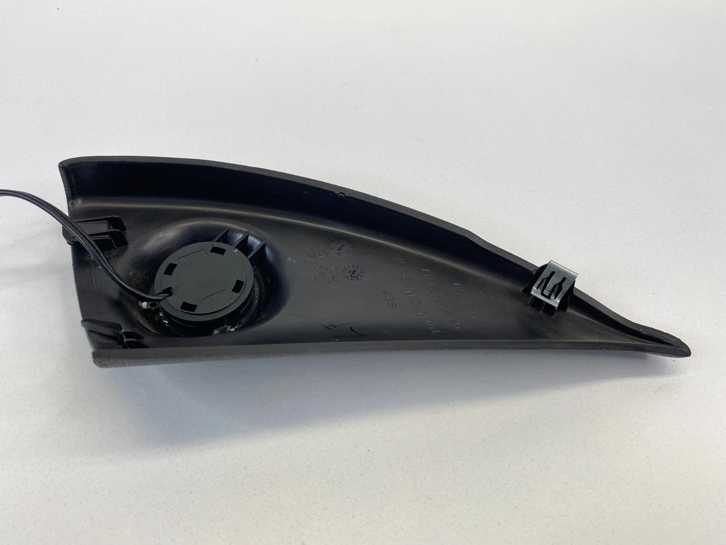 06-09 PONTIAC TORRENT CHEVY EQUINOX FRONT LEFT DOOR TWEETER MIRROR COVER TRIM