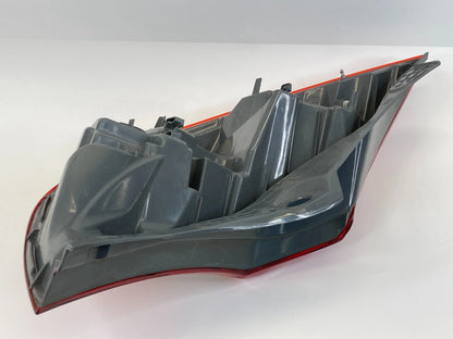 12-17 HYUNDAI ACCENT HATCHBACK RIGHT REAR TAIL LIGHT LAMP ASSEMBLY 92402-1R2 OEM