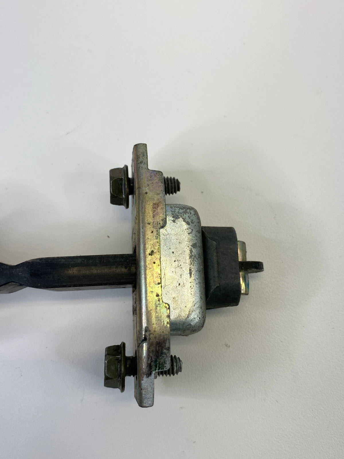 2002 2003 LEXUS ES300 REAR RIGHT SIDE DOOR CHECK STOP STOPPER DETENT ASSY OEM