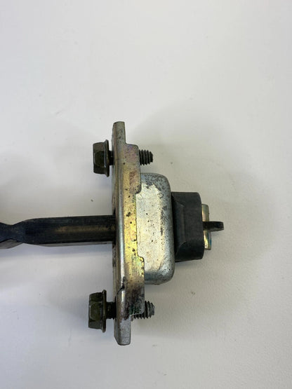 2002 2003 LEXUS ES300 REAR RIGHT SIDE DOOR CHECK STOP STOPPER DETENT ASSY OEM