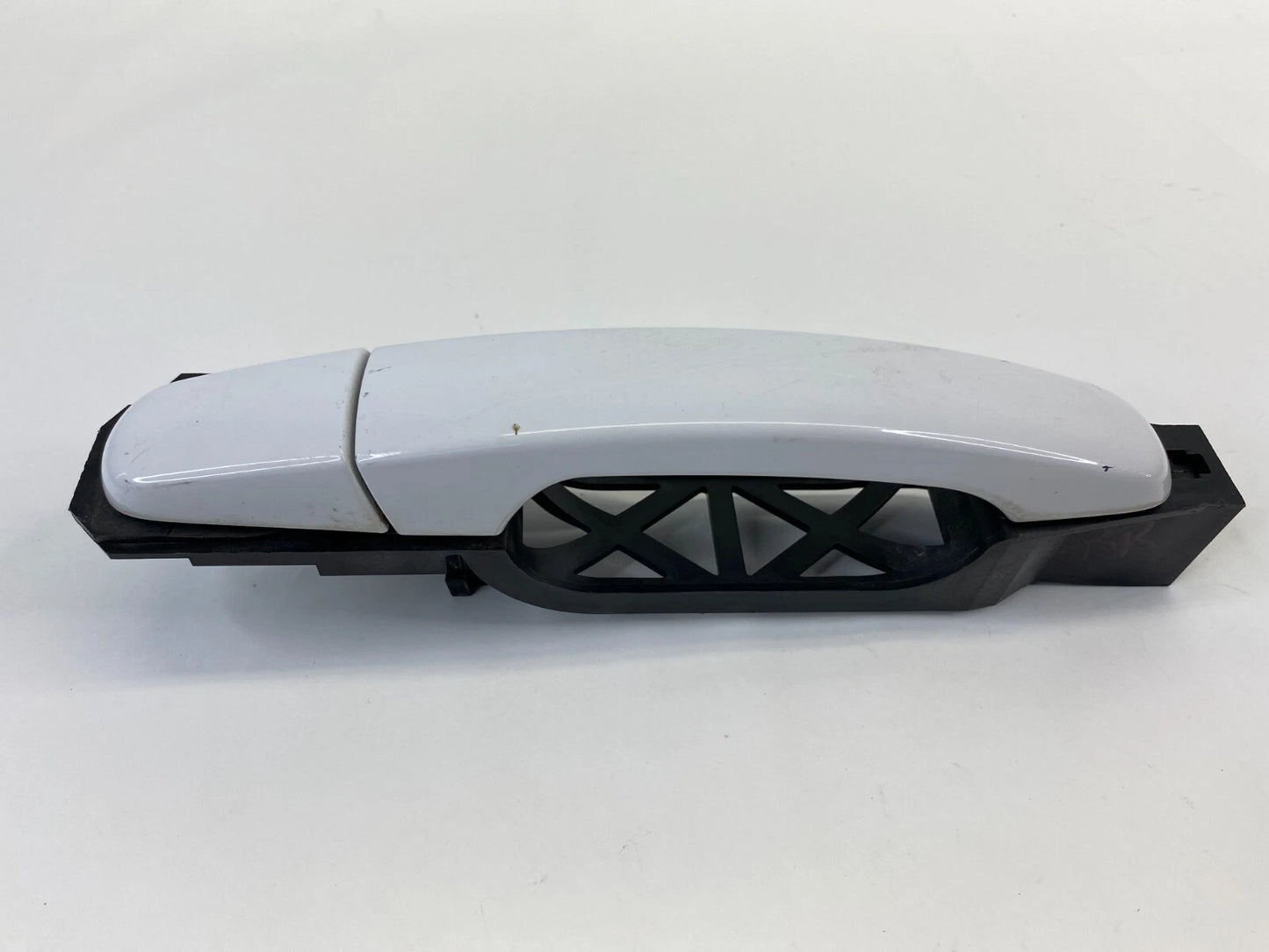 2010-2017 CHEVROLET EQUINOX REAR RIGHT SIDE EXTERIOR OUTER DOOR HANDLE 15786204