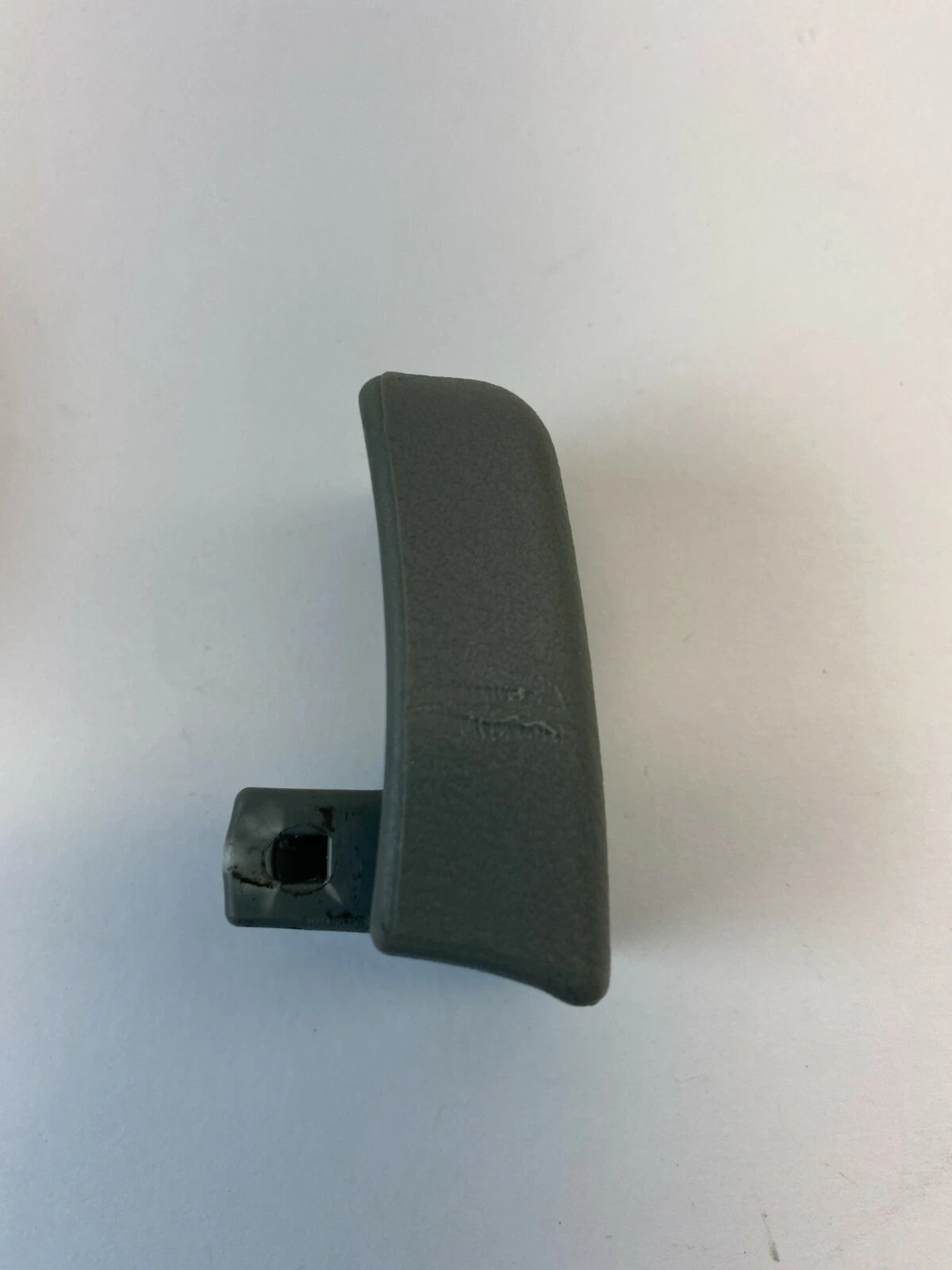 08-10 HONDA ODYSSEY REAR RIGHT SIDE SEAT RECLINE KNOB TRIM BEZEL 81361-SHJA-A010