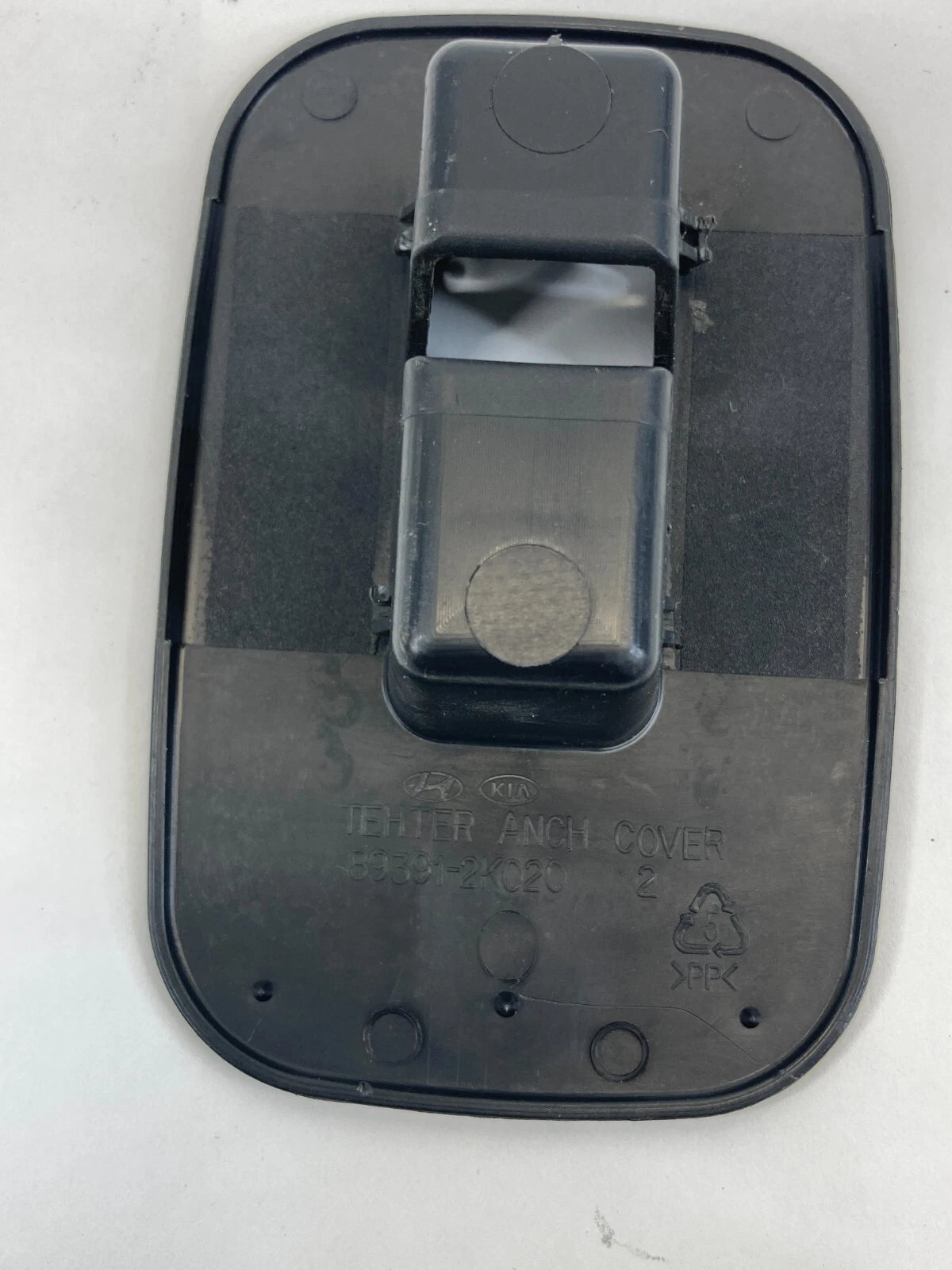 2010 2011 10 11 KIA SOUL REAR CHILD SEAT ANCHOR CAP LID TRIM BEZEL 893912K020