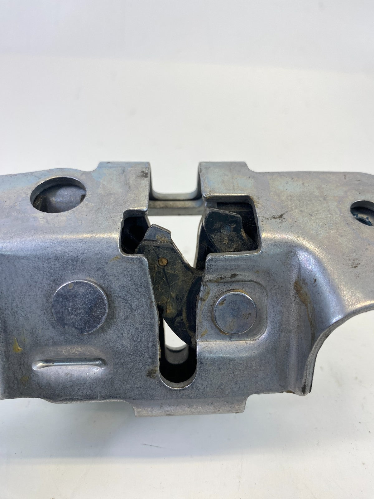 2008-2016 Chrysler Town & Country Rear Right Side Sliding Door Lock Latch Catch