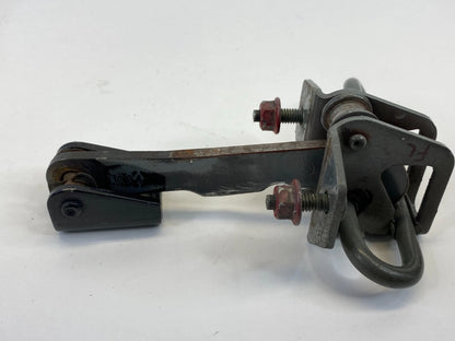 2000-2006 GMC YUKON / XL 1500 / 2500 FRONT LEFT DOOR CHECK STOP STOPPER DETENTE