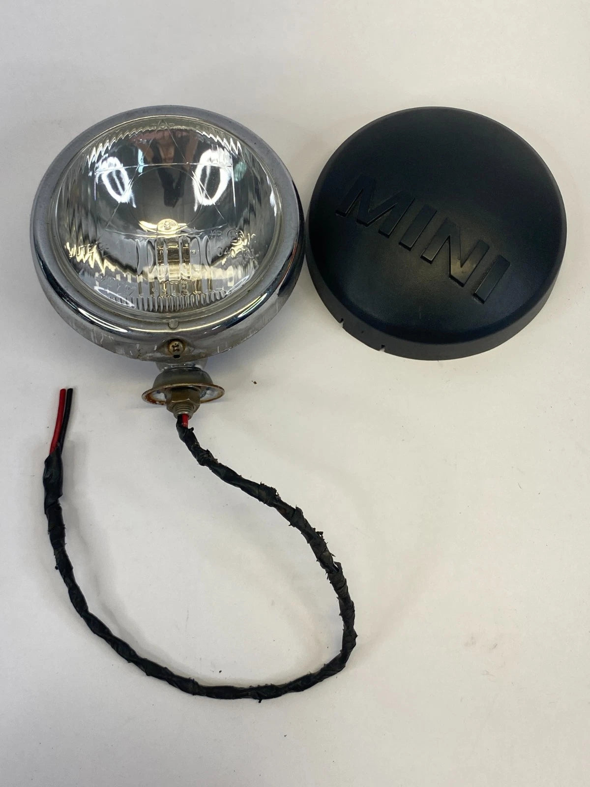 2002-2006 MINI COOPER FRONT LEFT OR RIGHT SIDE DRIVING RUNNING LIGHT LAMP OEM