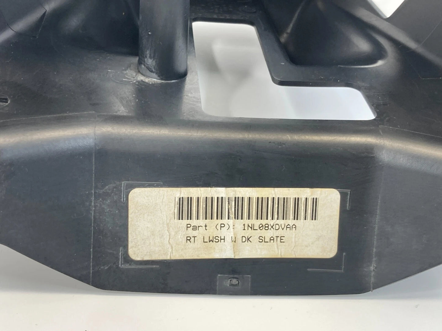 09 10 VOLKSWAGEN ROUTAN STEERING COLUMN UPPER & LOWER SHROUD COVER 1NL08XDVAA