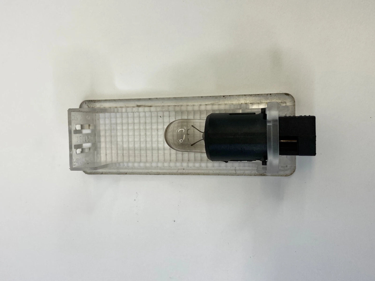 2006-2019 RANGE ROVER SPORT REAR RIGHT DOOR PANEL COURTESY LIGHT LAMP XDC000071