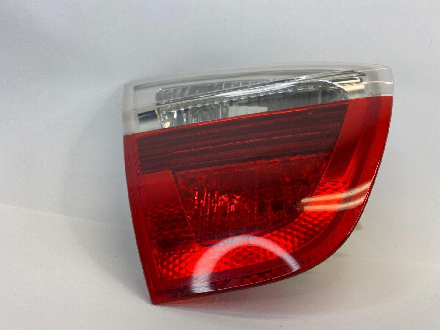 07 08 BMW 328i 328xi Sedan Left Driver Side Tail Light Inner Taillight 6937459