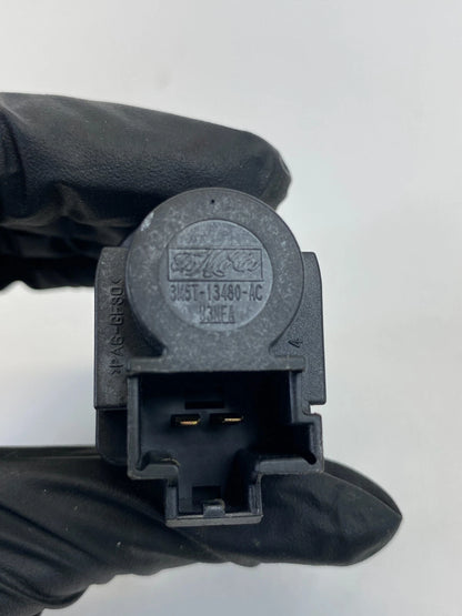 2007 2008 FORD ESCAPE BRAKE STOP LIGHT CONTROL BUTTON SWITCH 3M5T-13480-AC OEM