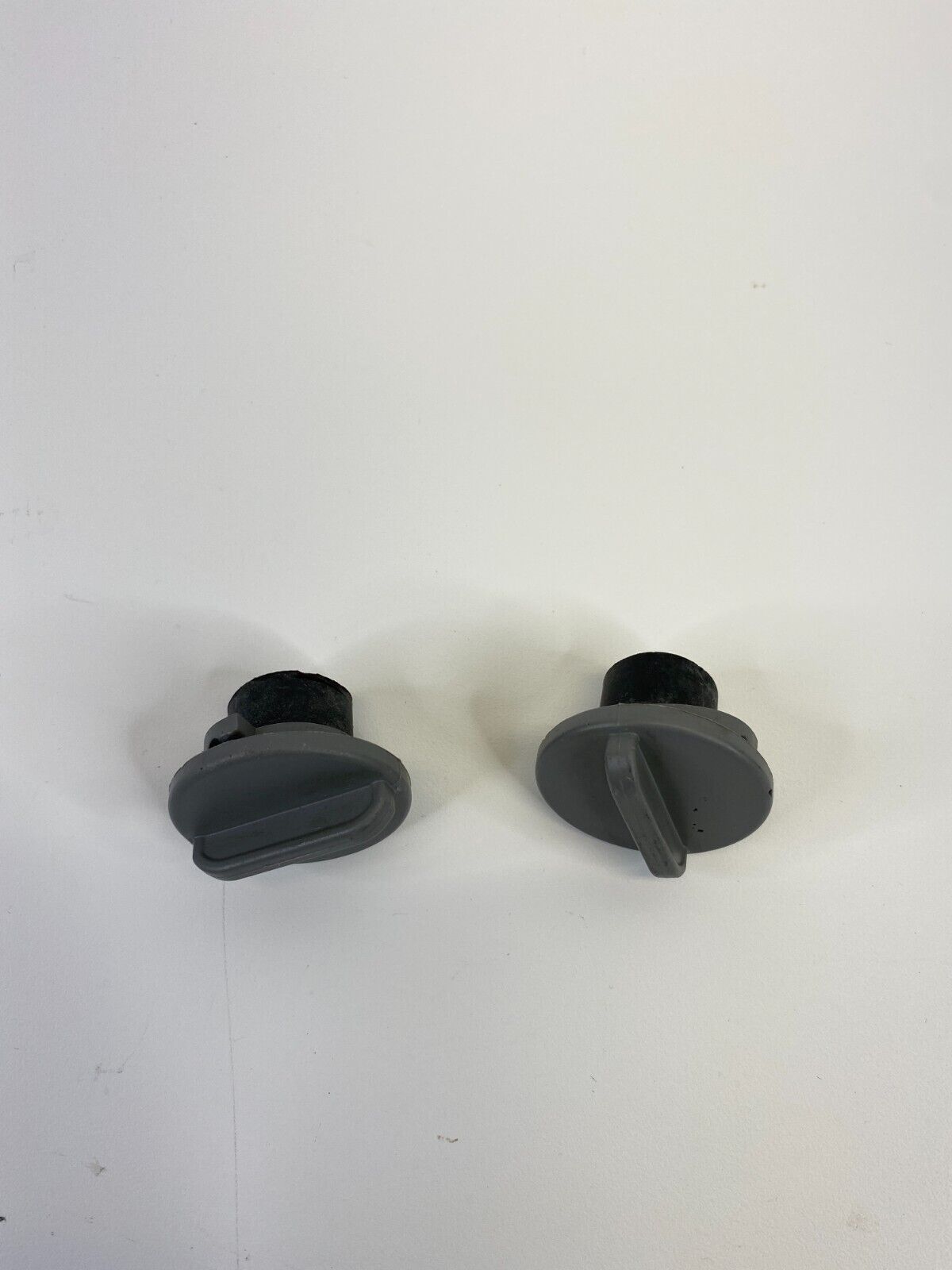 2012 13 14 15 16 2017 Hyundai Accent Glove Box Support Knob Trim OEM