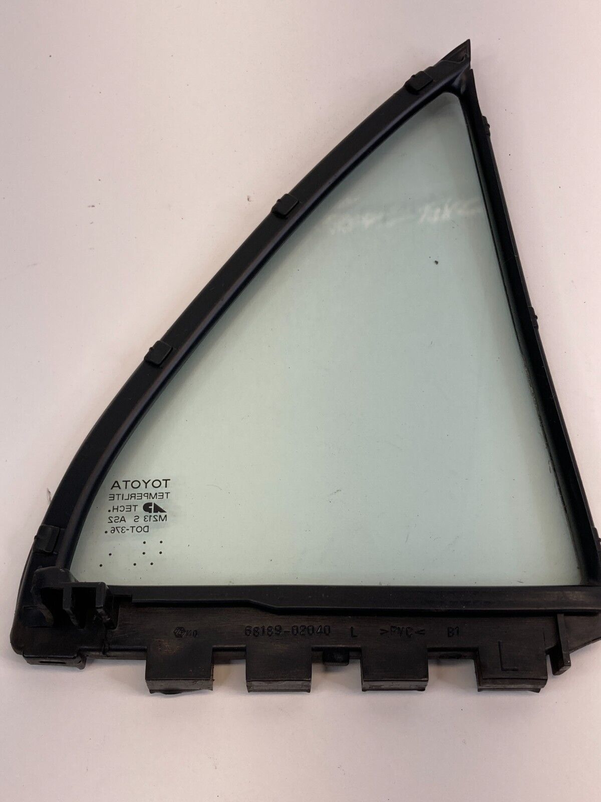 03-08 Toyota Corolla Rear Left Driver Door Quarter Vent Window Glass 68189-02040