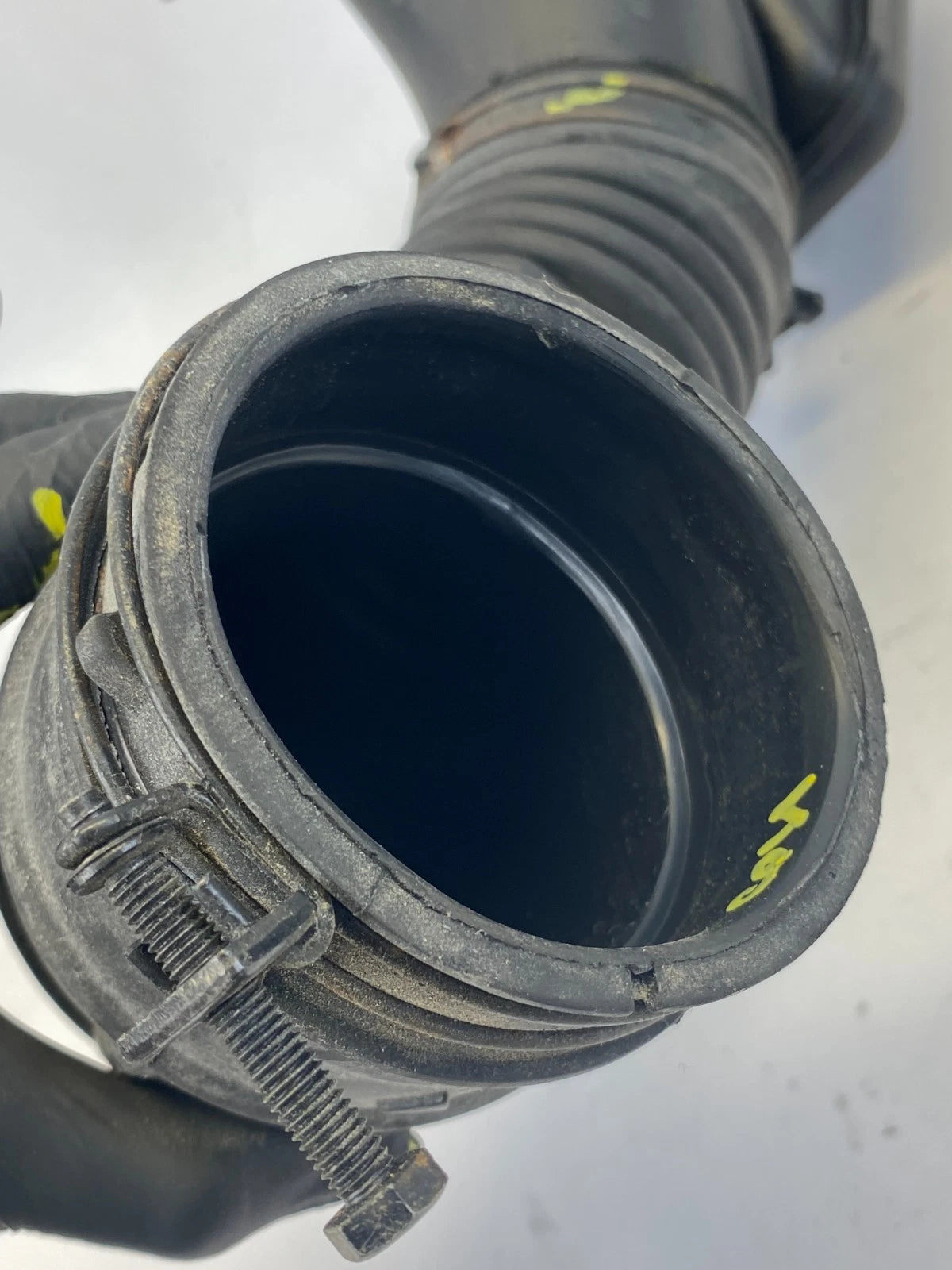 2011-2015 HYUNDAI SONATA HYBRID 2.4L AIR CLEANER INTAKE TUBE HOSE 28130-4R100