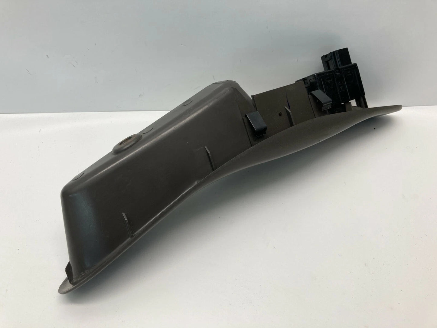 99-02 DAEWOO LEGANZA FRONT RIGHT PASSENGER DOOR WINDOW SWITCH W/BEZEL 612W04170