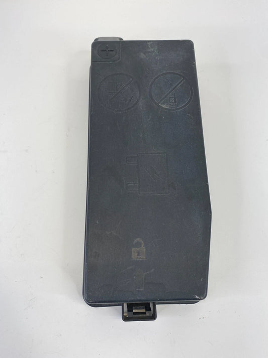 2012-2015 CHEVROLET CAPTIVA SPORT 2.4L AT ENGINE FUSE RELAY BOX LID CAP COVER