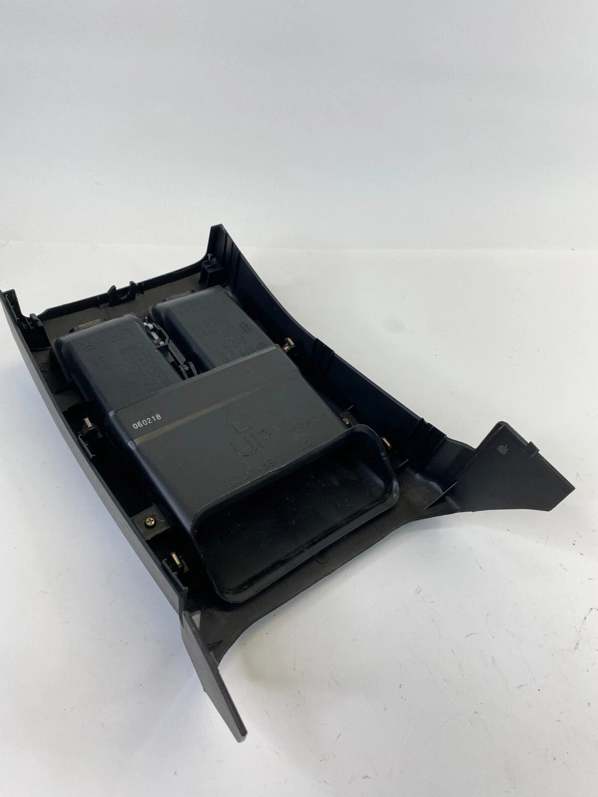 04-06 NISSAN MAXIMA REAR CENTER CONSOLE AC AIR VENT TRIM BEZEL 96930-7Y000 OEM