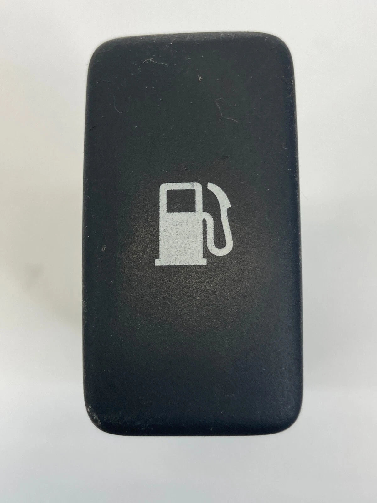 2006-2013 TOYOTA HIGHLANDER FUEL FILLER GAS OPENER DOOR CONTROL SWITCH 15A492