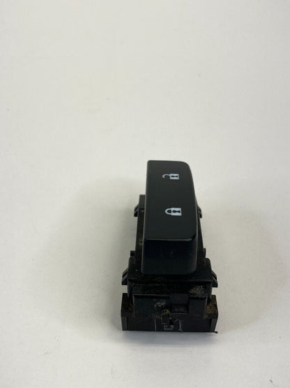 2009-2017 Chevrolet Traverse Front Right Side Door Lock Control Switch 15804094