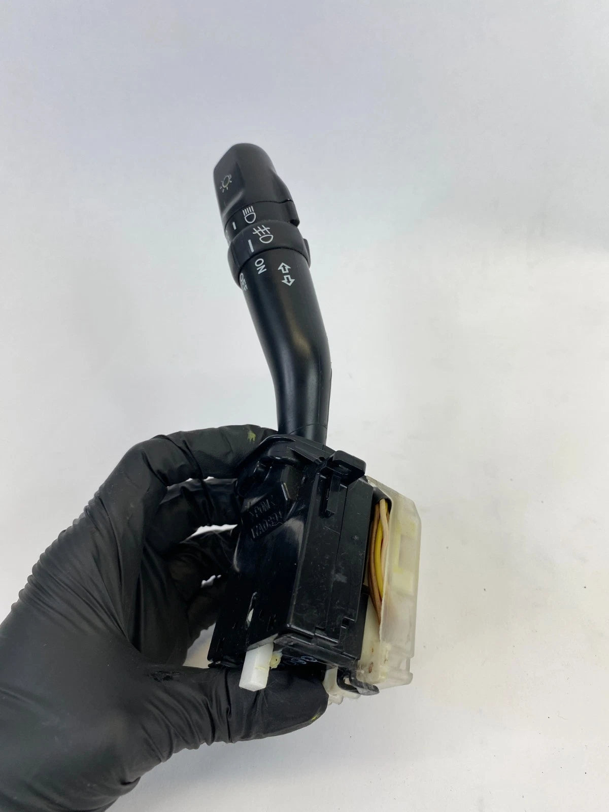 2000-2006 TOYOTA TUNDRA HEADLIGHT TURN SIGNAL SWITCH CONTROL 17A0894 OEM