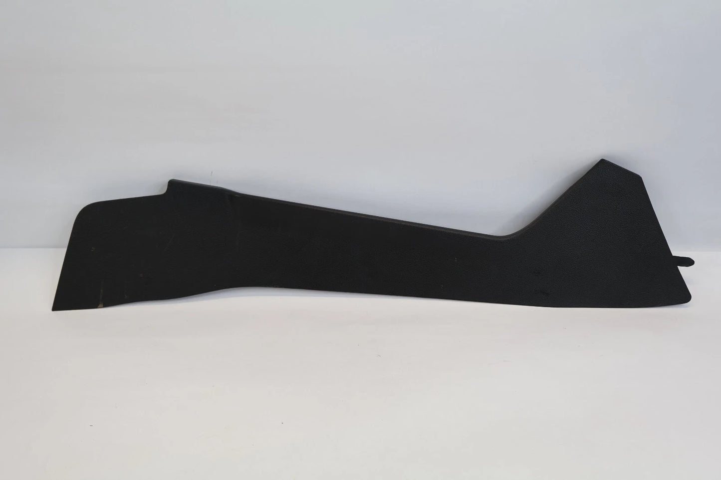 2020 21 FORD EXPLORER CENTER CONSOLE RIGHT SIDE LOWER TRIM COVER LB5BS04608 OEM