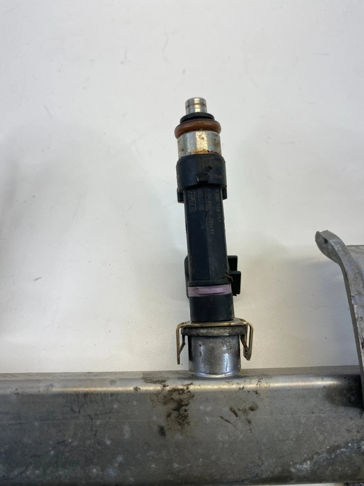 2010-2012 MAZDA CX-7 FUEL INJECTION RAIL WITH 4 INJECTORS L506-1315X OEM