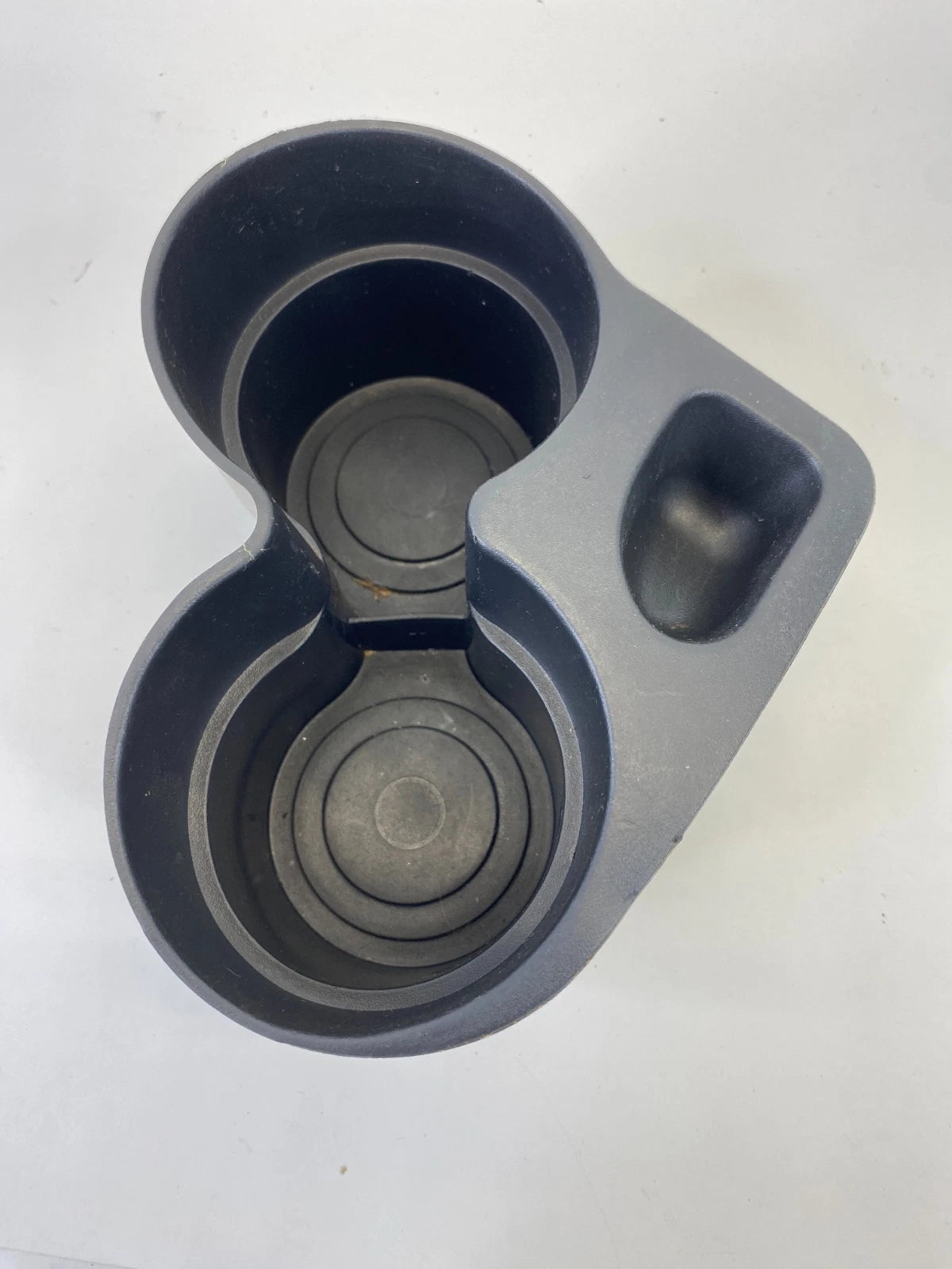 2003-2007 CADILLAC CTS FRONT CENTER CONSOLE DUAL CUP HOLDER INSERT ASSY OEM