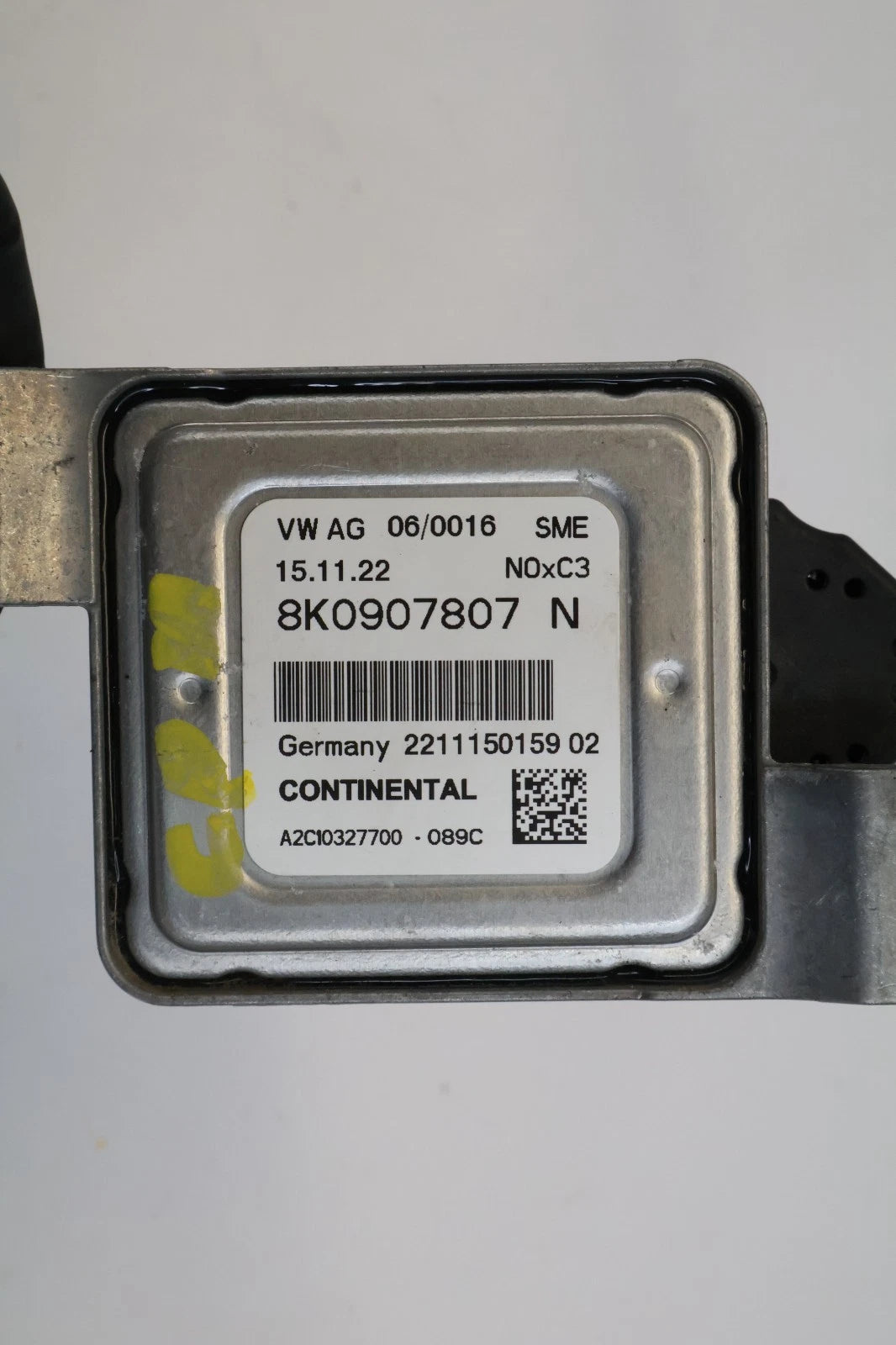 2011-2016 VW TOUAREG 3.0L V6 TDI FRONT NOX SENSOR CONTROL MODULE OEM 8K0907807N