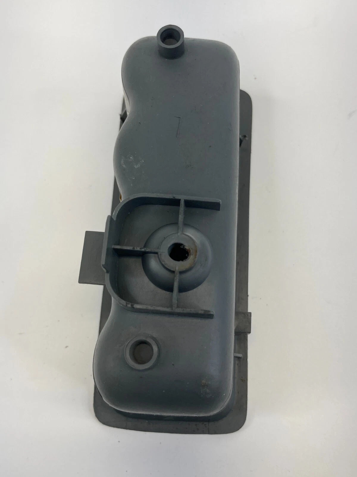 2005-2010 JEEP GRAND CHEROKEE FRONT LEFT INNER DOOR PULL CUP HANDLE 5879039IE