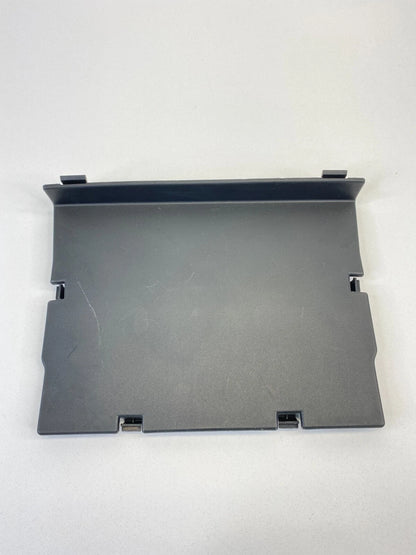 06-10 MERCEDES-BENZ DASH RIGHT GLOVE BOX MOUNT BRACKET COVER TRIM A2516890508