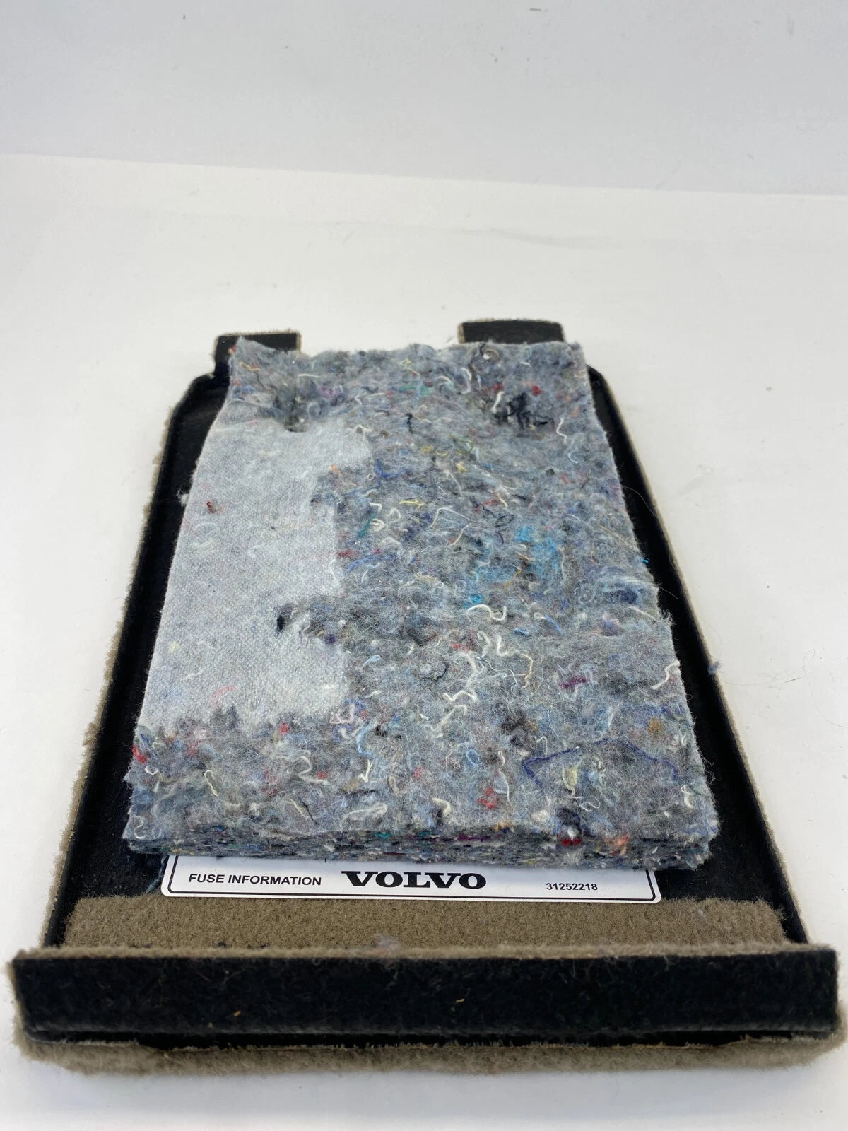 2008 VOLVO XC70 REAR TRUNK INNER FUSE BOX LABEL TRIM ACCESS COVER 31252218 OEM