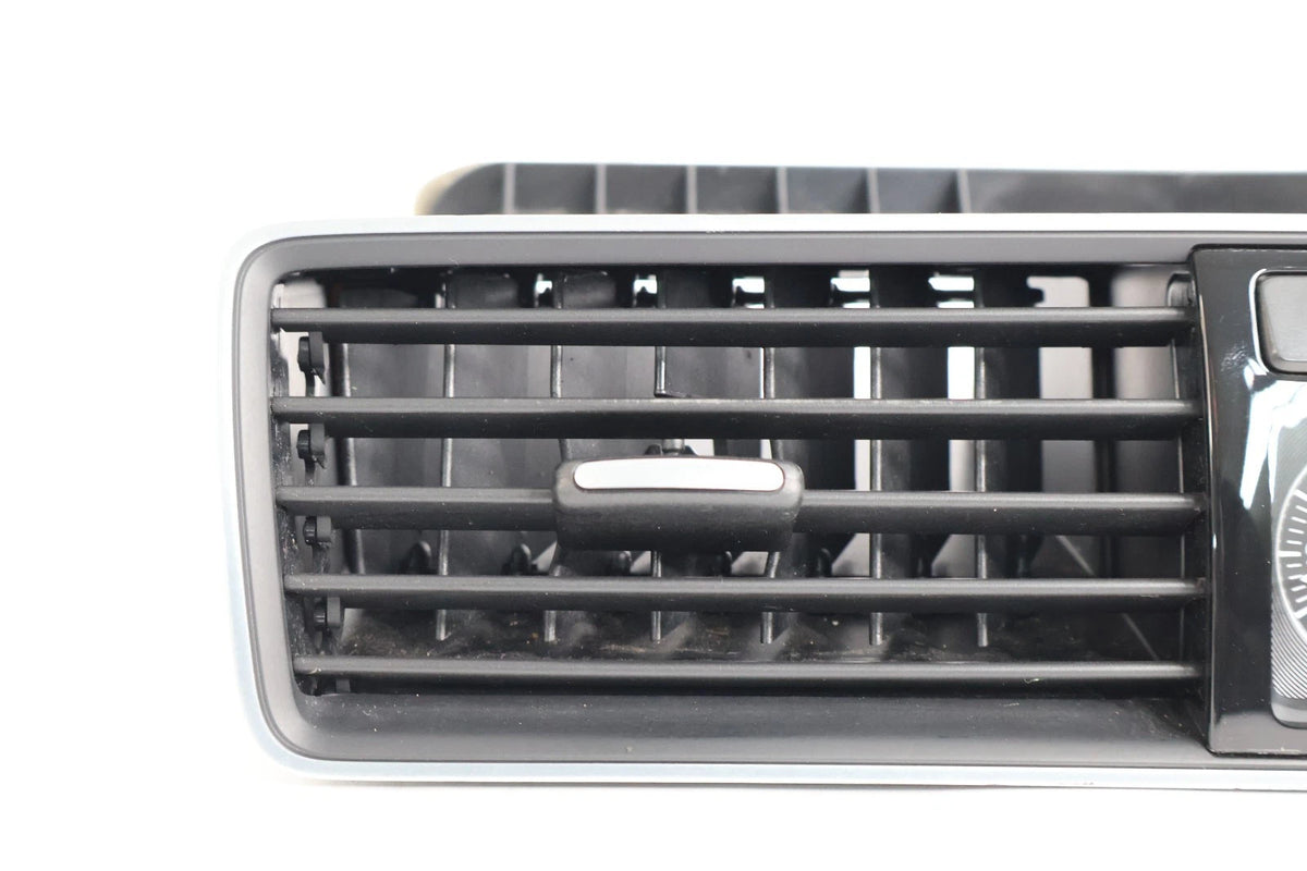 2012-2015 VOLKSWAGEN PASSAT CENTER DASH AC AIR VENT W/ CLOCK 561-819-728 OEM