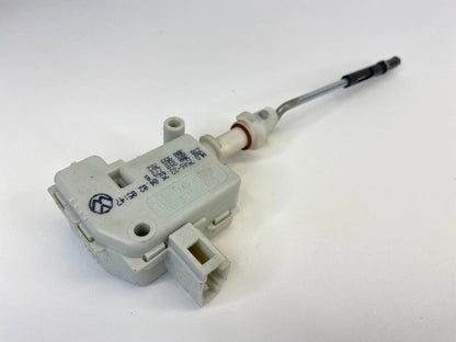 98-05 VOLKSWAGEN PASSAT WAGON FUEL DOOR RELEASE LATCH ACTUATOR OEM 3B0810773B