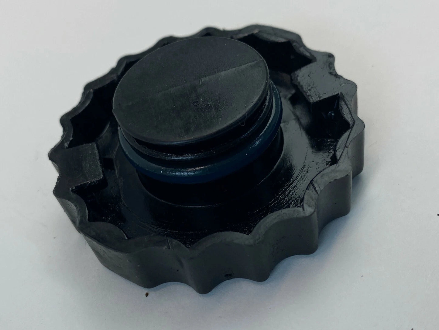 08 09 10 CHRYSLER TOWN & COUNTRY POWER STEERING FLUID RESERVOIR TANK COVER CAP