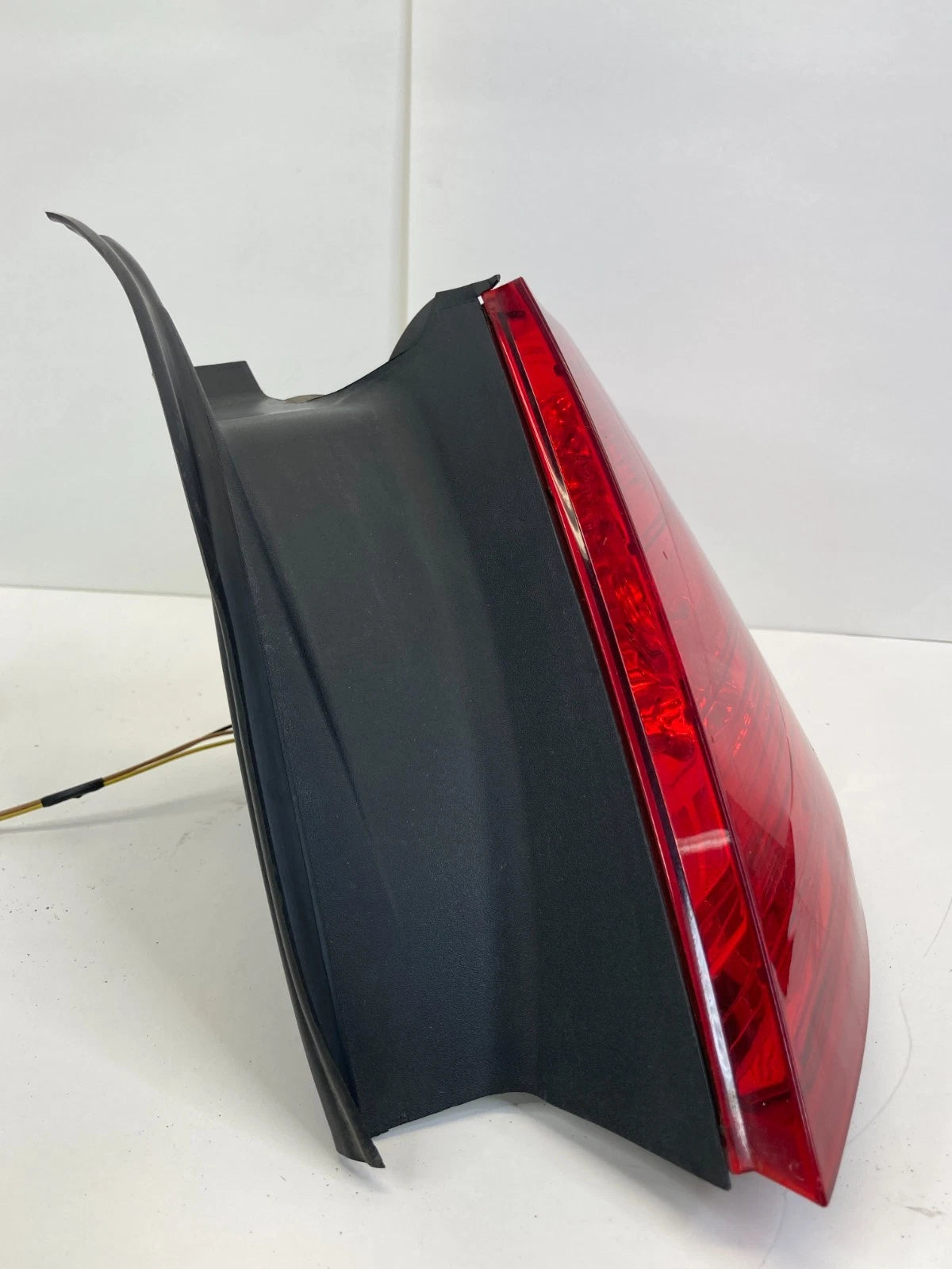 13-19 Ford Police Interceptor Sedan Right Outer Taillight Tail Light Lamp OEM