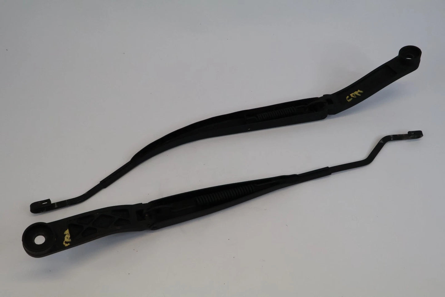 2010-2013 KIA SOUL FRONT WINDSHIELD WIPER ARMS DRIVER PASSENGER PAIR SET OEM
