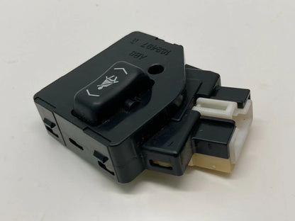 1998 1999 2000 LEXUS LS400 FRONT RIGHT PASSENGER SEAT BELT ADJUSTMENT SWITCH OEM