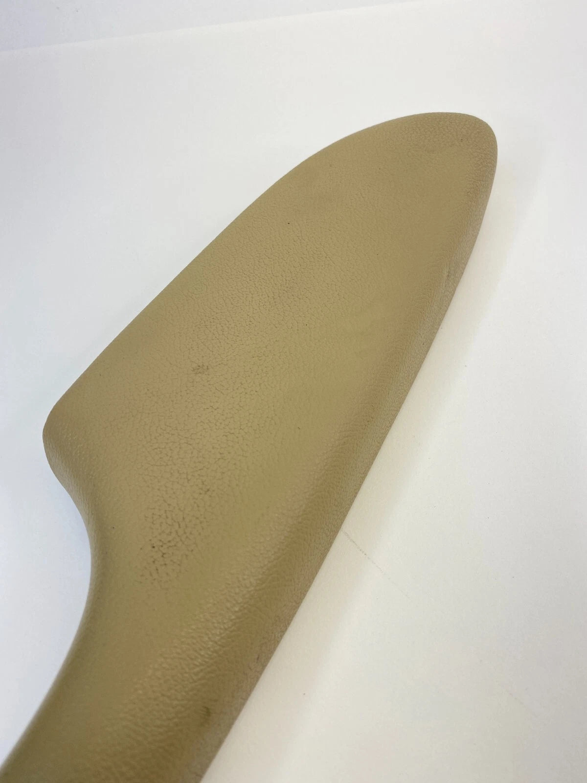 2011-2014 HYUNDAI SONATA REAR RIGHT PASSENGER SIDE DOOR ARMREST OEM D1442-3S000